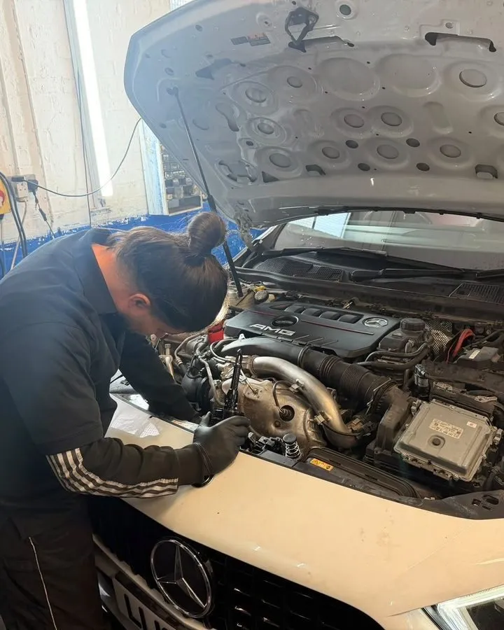 DPF cleaning at MCR Fast Fix, reading the live data